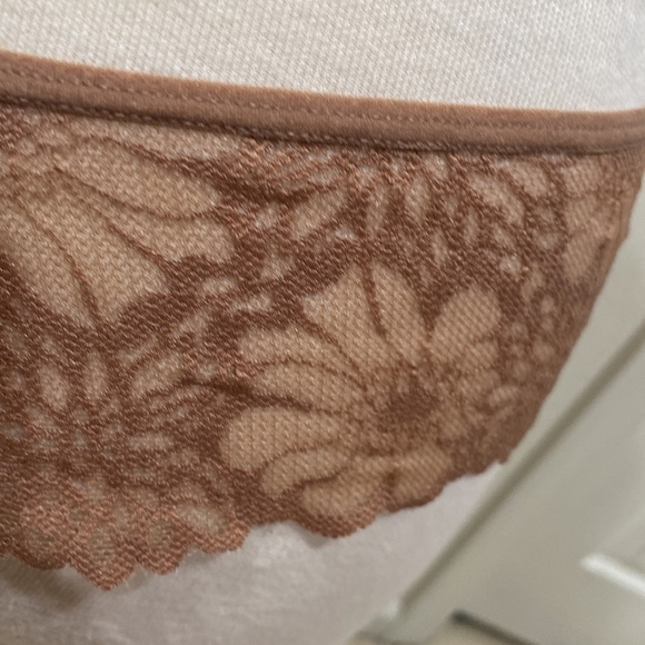 Victoria’s Secret Pink Cheekster - Picture 5 of 6